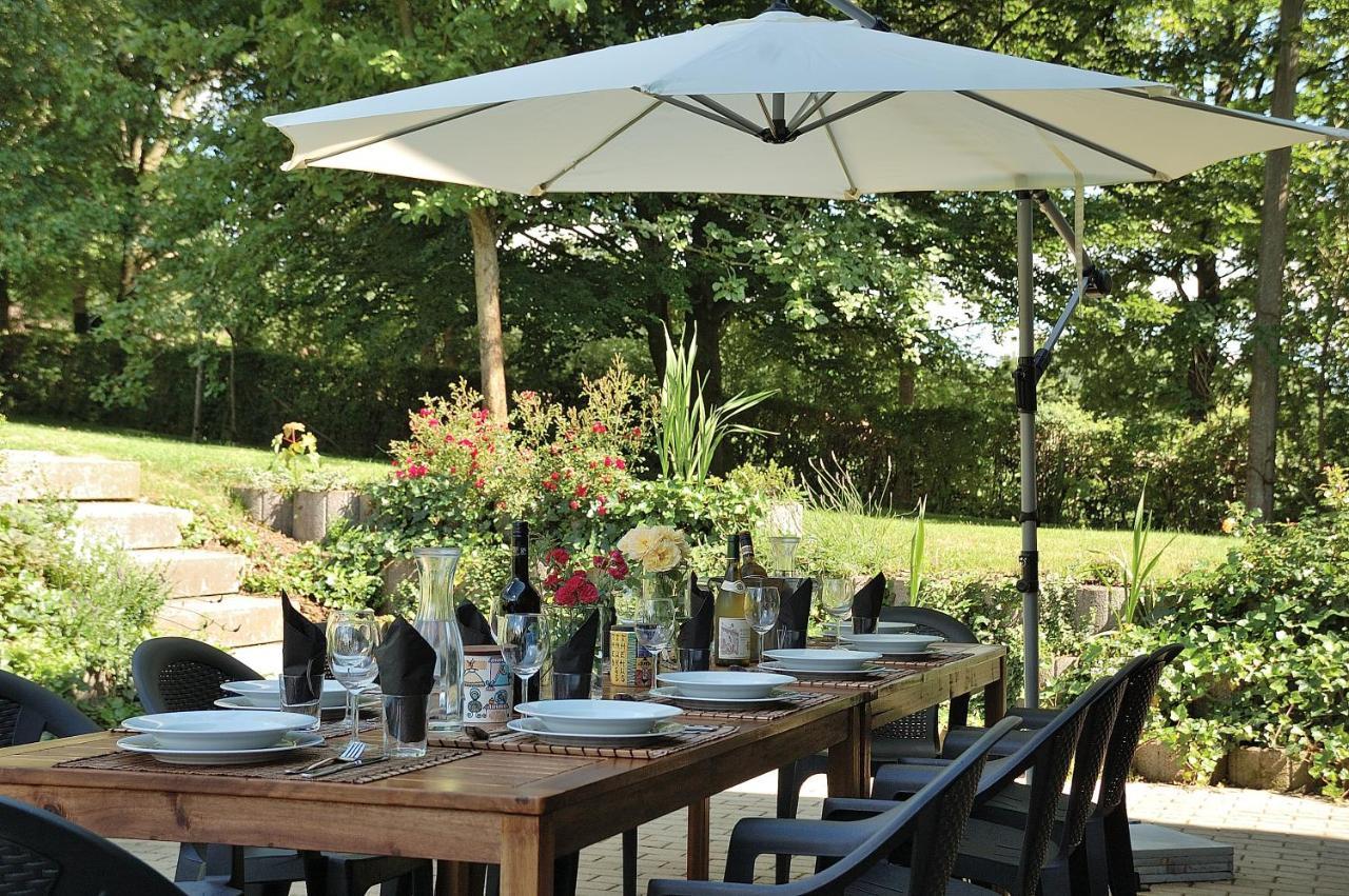 Ruhiges, gemütliches Ferienhaus mit großem Garten Waimes Exterior foto